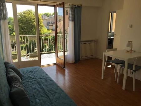 Location Appartement 1 pièce 26m² AIX EN PROVENCE 13100 - Photo 2