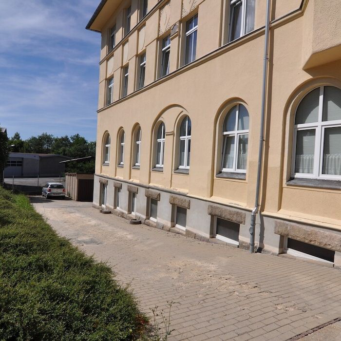 Schöne, helle 3 Zimmer Wohnung im 3. OG - Bad mit Fenster- Einbauküche - Foto 1