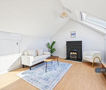 1 bedroom penthouse to rent - Photo 1