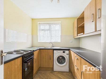Waters Drive, Staines-Upon-Thames, Middlesex,TW18 - Photo 3