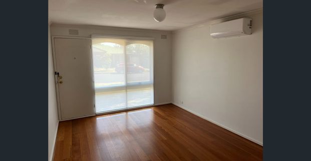 2 Bedroom Unit in Fabulous Location! - Photo 1