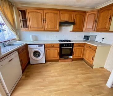 3 bedroom terraced house to rent - Photo 4