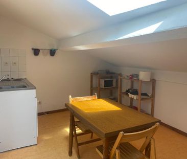 Location Appartement 1 pièce 14m² VALENCE 26000 - Photo 2