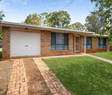 15 Melita Crescent, WILSONTON HEIGHTS - Photo 1