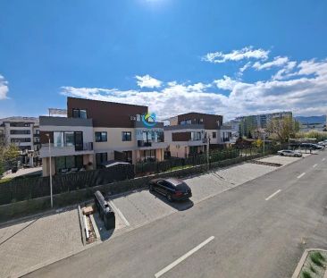 Inchiriem Apartament 2 Camere, Tip Studio, Modern, Tractorul - Fotografie 6
