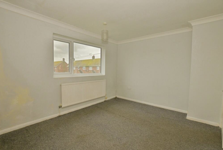 Brooks Way, Lydd - Photo 5