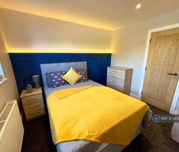 1 bedroom in a house share to rent - Photo 3