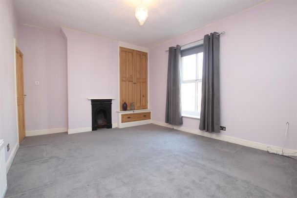 3 bedroom House To Let - Photo 1