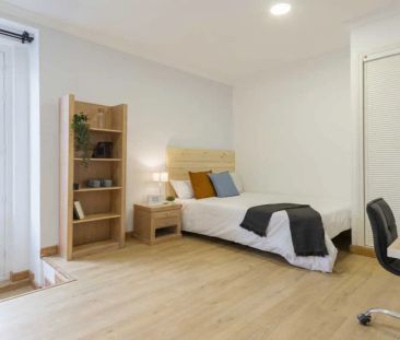 Room in a shared 41-bedroom apartment for rent in Justicia - Foto 2