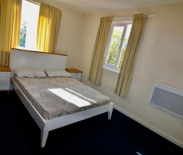 2 bedroom property to rent - Photo 3