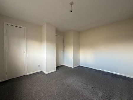 2 bedroom semi-detached house to rent - Photo 4