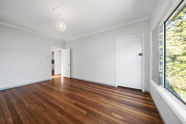 Charming Cottage on a Generous Block. - Photo 1