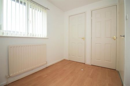 2 Bedroom House - Semi-Detached - Photo 5