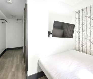 1 bedroom block of apartments to rent - Photo 3