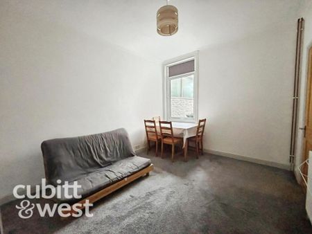 3 bedroom terraced house to rent - Photo 2