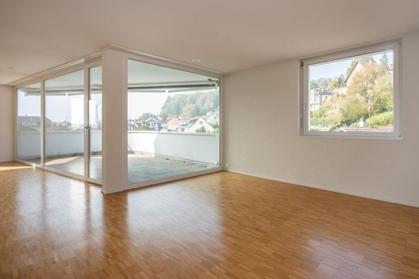 4.5 - Zimmer - Attikawohnung - Top Ausbaustandard - Foto 1