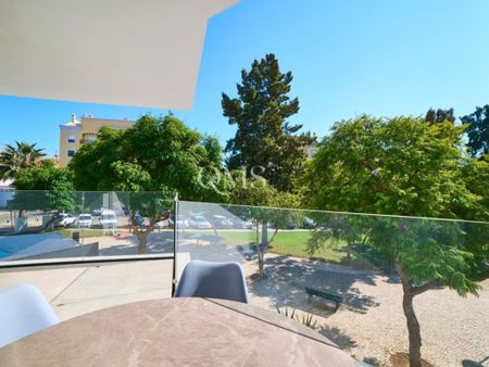 2 room luxury Apartment for rent in Faro, Portugal - Photo 5