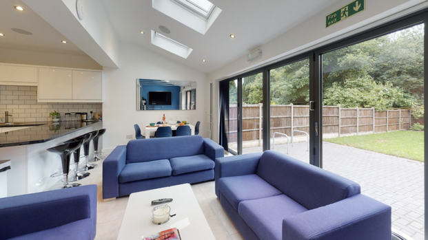 5 bedroom house to rent - Photo 1