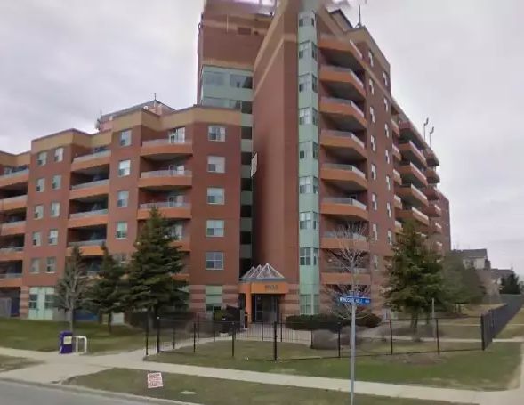 Amazing Deal! Bright and Spacious 3 bedroom apartment with all utilities included! | 1035 Windsor Hill Boulevard, Mississauga - Photo 1