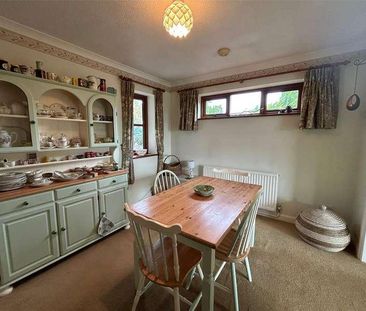 King William Lane, Curry Rivel, Langport, Somerset, TA10 - Photo 4