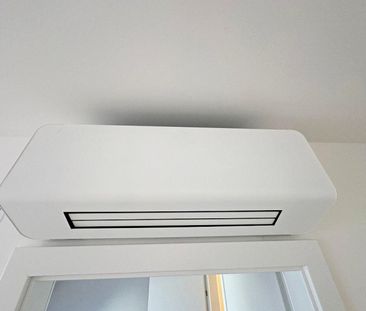 AUGARTEN-NÄHE, DACHGESCHOSS, klimatisierte 43 m2 Neubau mit 6 m2 Ba... - Photo 6