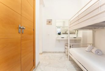 Plaza de Doña Trinidad, Málaga, Andalusia 29007