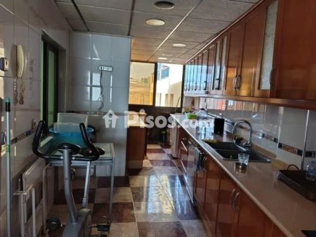 Piso en alquiler en Carrer del Doctor José María Sarget - Foto 5