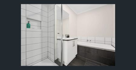 Modern 3 Bedroom Home !! - Photo 2