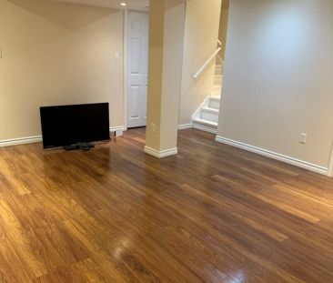 Detached Home For Lease | W9237250 - Photo 1