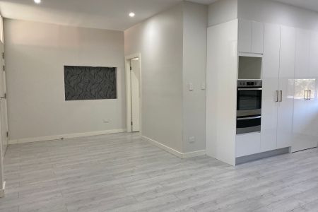 3 bedroom Granny Flat - Photo 2
