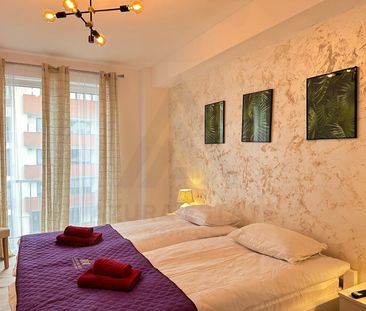 Închiriază Apartament 3 camere Trei Stejari - Photo 2