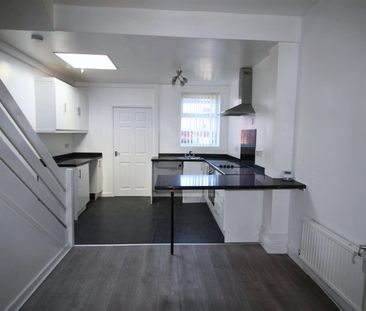 2 Bedroom Terraced House for Rent - Photo 6