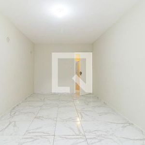 Casa para alugar com 48m², 1 quarto e sem vaga - Foto 1
