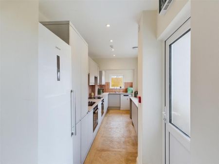 8 bedroom house share to rent - Photo 4