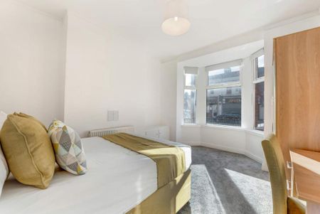 4 bedroom terraced house to rent - Photo 3