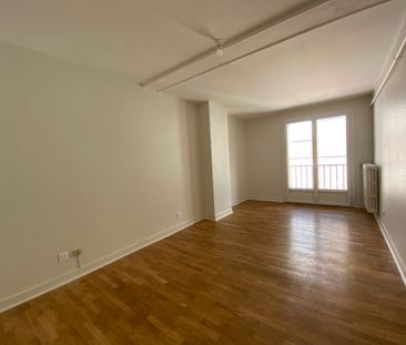 Location Appartement 2 pièces 57m² - Photo 3