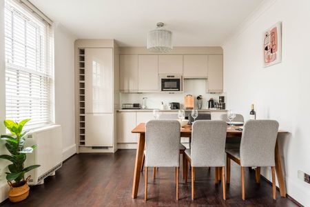 3 Bed Flat, West Street, BN1 - Photo 3