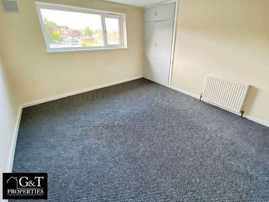 Queensway, Stourbridge, DY9 - Photo 1