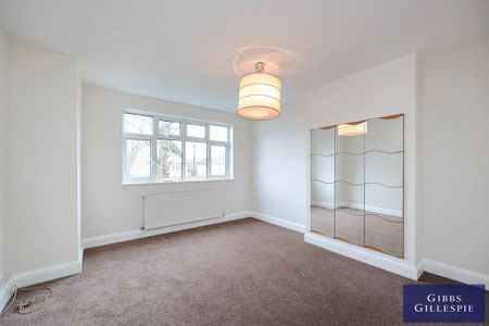 4 bedroom semi-detached house to rent - Photo 3