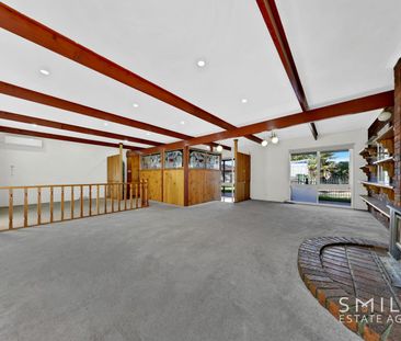 Family Living in a Prime Rockbank Location - Photo 1