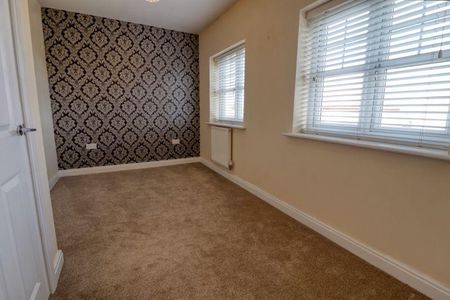 3 bedroom terraced house to rent - Photo 4