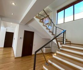 Villa with a generous yard, 2000 sqm | Pipera area - Photo 1