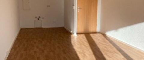 Geräumige 4-Raumwohnung – Ihr neues Zuhause wartet! - Photo 1