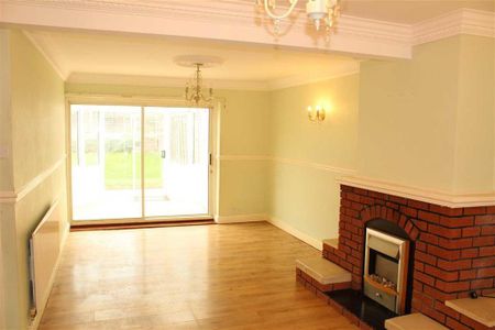 3 bedroom semi-detached house to rent - Photo 2