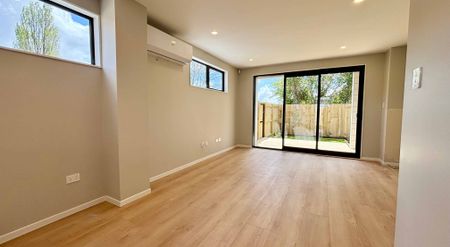 Brand-New 3-Bedroom Townhouse in Glen Eden - Photo 3