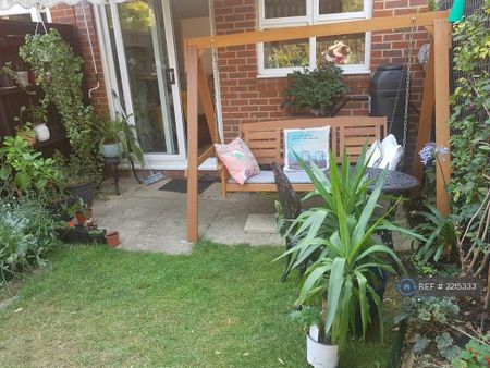 1 bedroom terraced house to rent - Photo 4