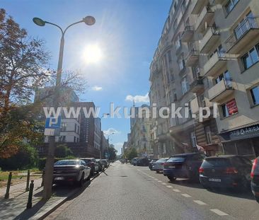Warszawa, Śródmieście, Nowogrodzka - Photo 2
