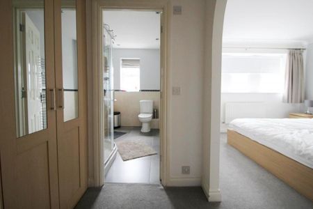 4 bedroom house to rent - Photo 3