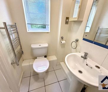 2 bedroom detached bungalow to rent - Photo 3