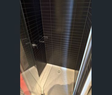 Fully Furnished One-Bedroom Apartment – Prime Location - 614/131 Pe... - Photo 6